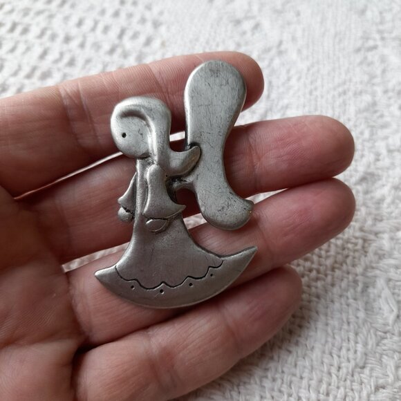 Vintage Angel Brooch Aitkens Pewter Puffy Silver Tone - Picture 9 of 16